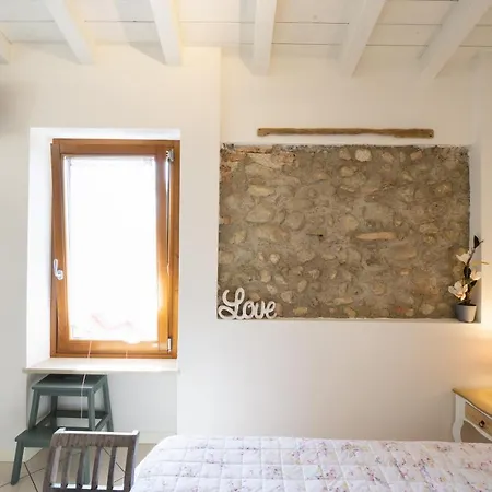 Сasa de vacaciones La Casetta In Cittadella Lonato del Garda
